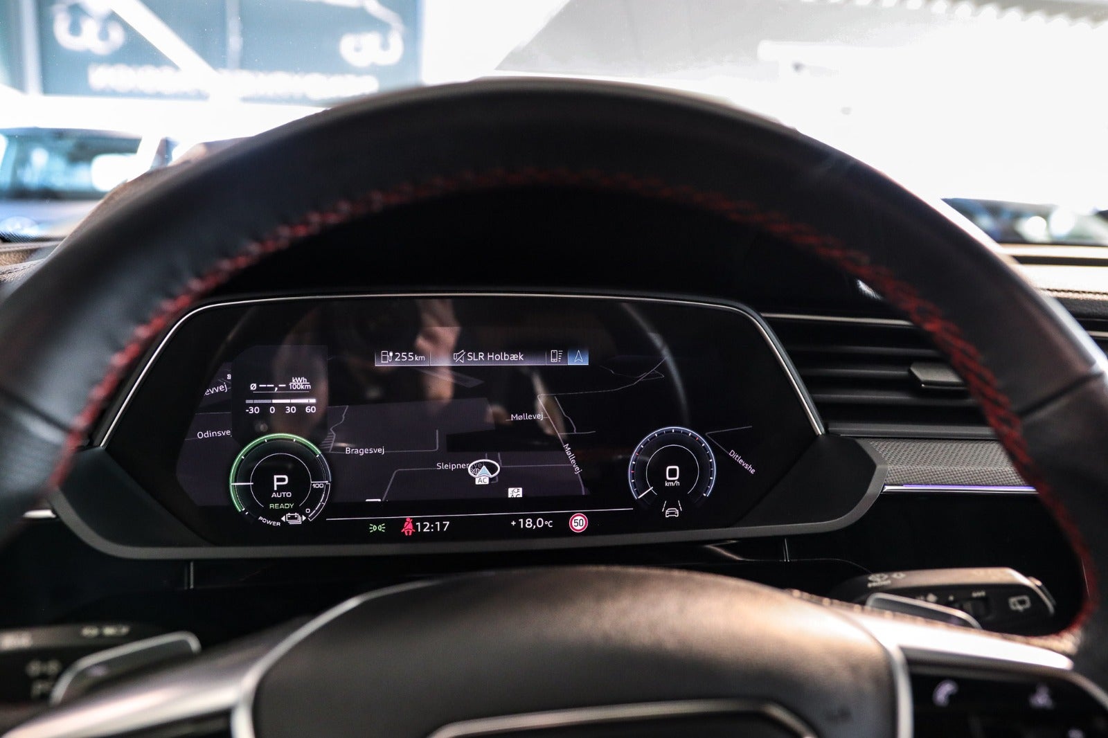 Billede af Audi Q8 e-tron 55 S-line Black Edition quattro