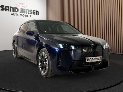 BMW iX xDrive45 M-Sport