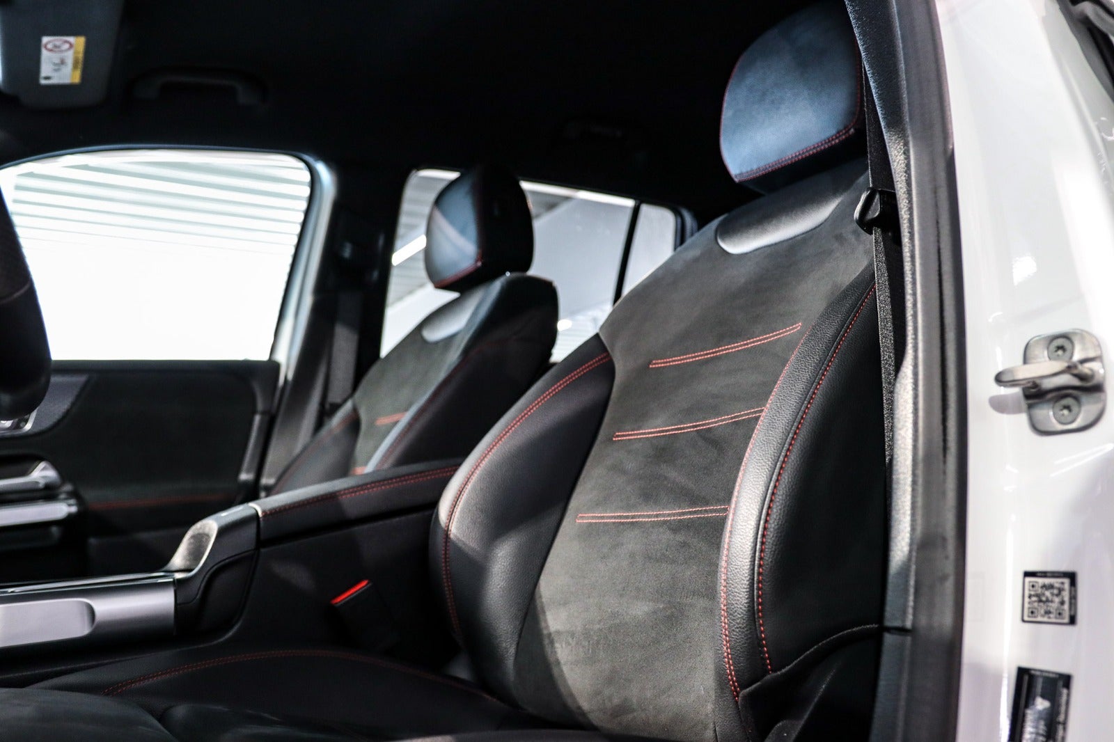 Billede af Mercedes EQB300  AMG Premium 4Matic