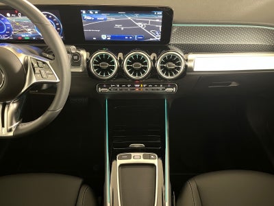 Mercedes EQB300 Progressive 4Matic Van