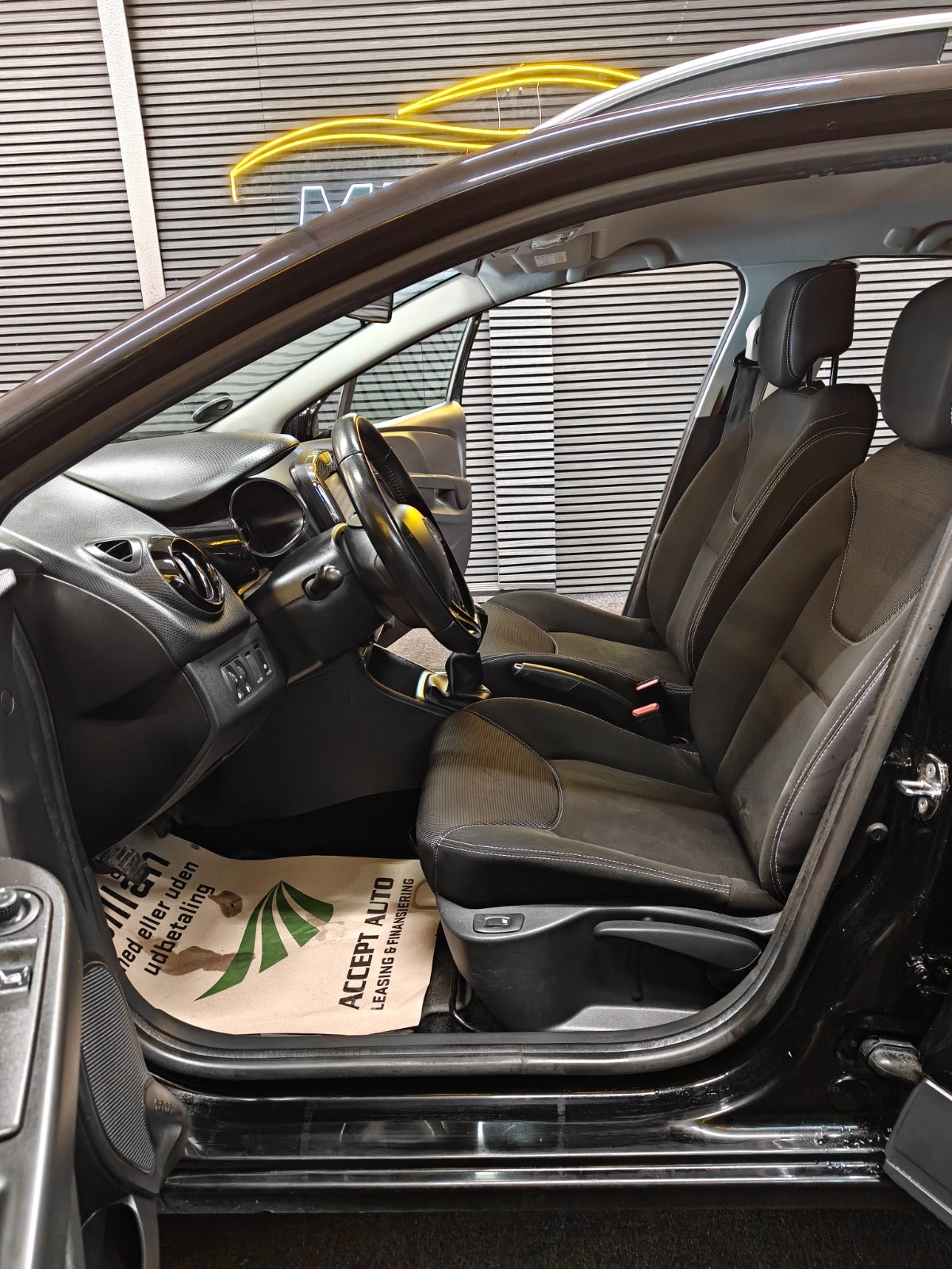 Billede af Renault Clio IV 0,9 TCe 90 Dynamique Sport Tourer
