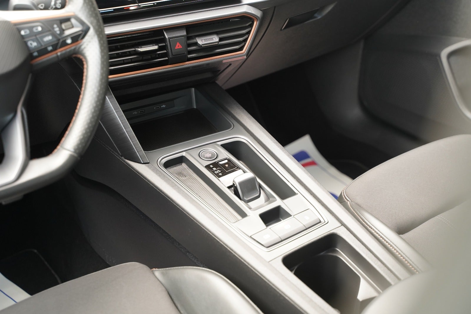 Billede af Seat Leon 1,4 eHybrid Cupra Sportstourer DSG