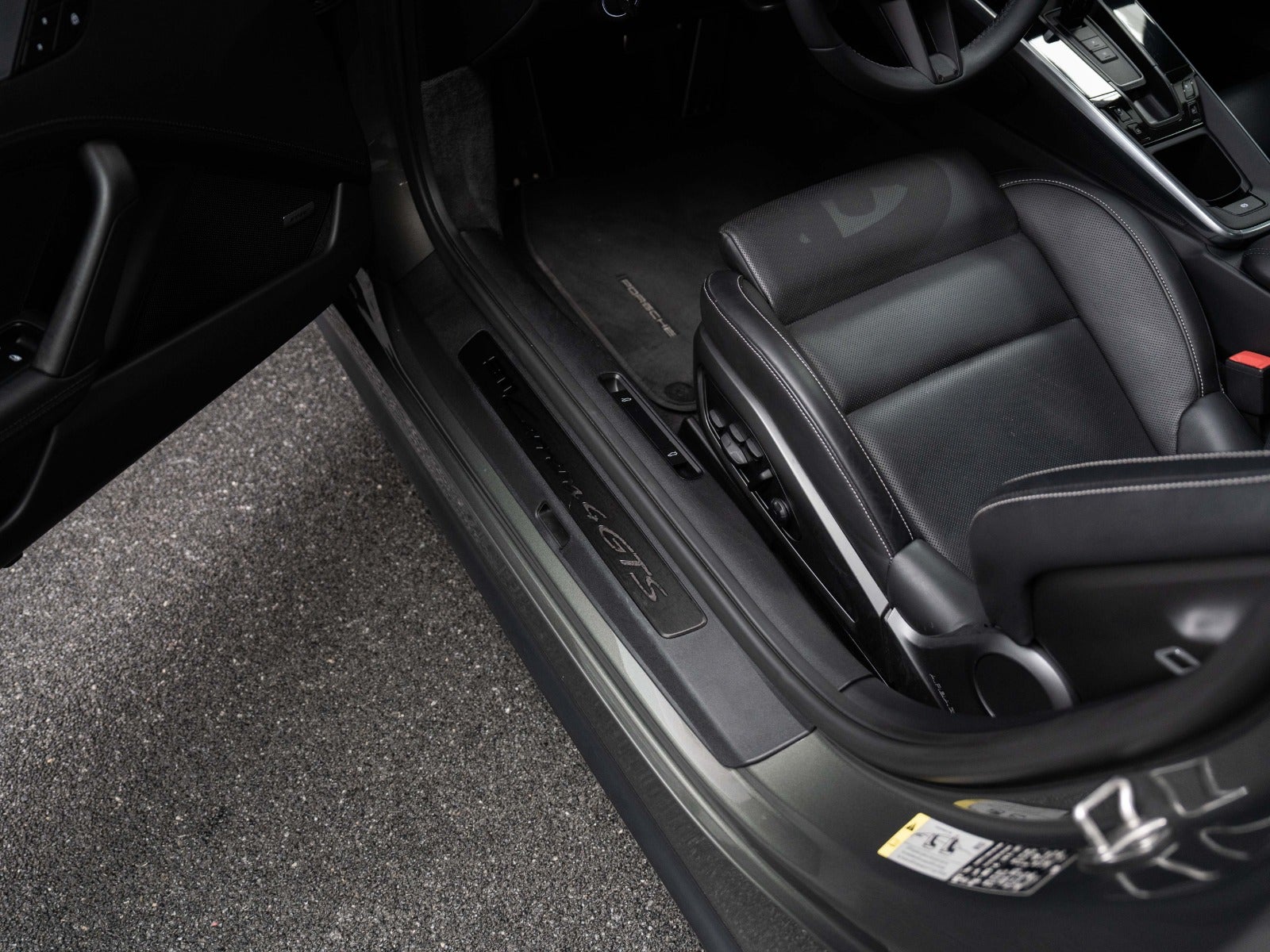 Gallery image 6 of 15