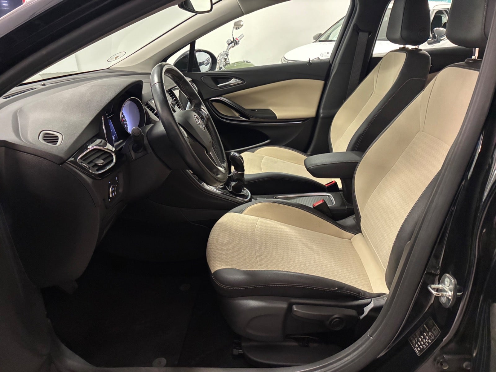 Billede af Opel Astra 1,4 T 150 Innovation Sports Tourer