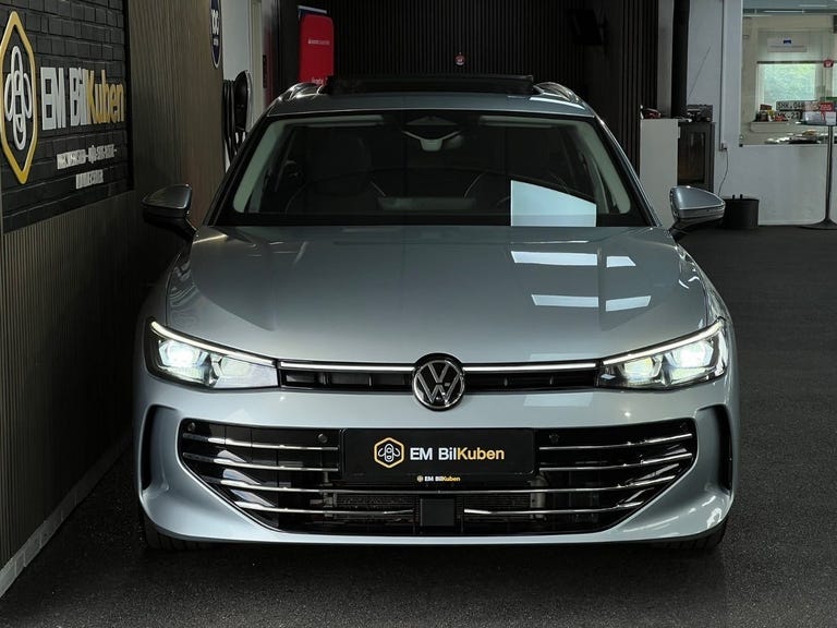 VW Passat eHybrid Elegance Variant DSG
