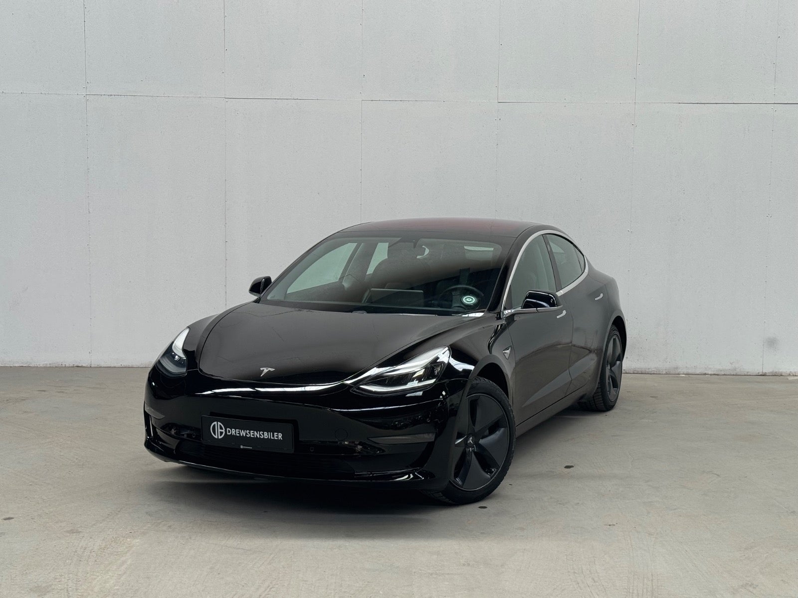 Tesla Model 3 Long Range AWD A