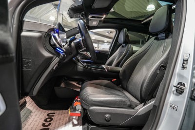 Mercedes EQE350+ SUV