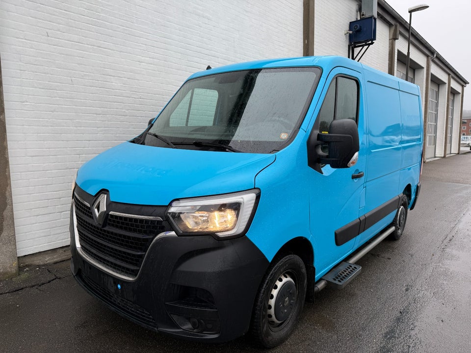 Renault Master IV T33