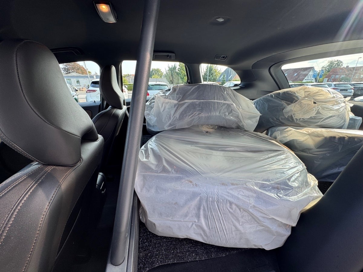 Billede af Volvo XC60 2,4 D5 215 Momentum aut. AWD Van