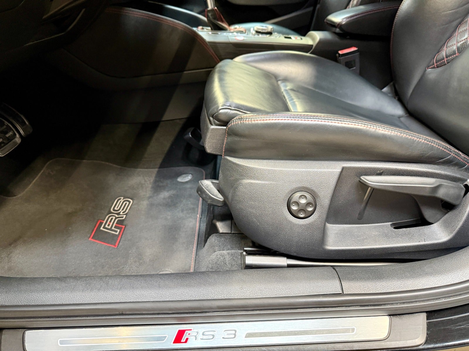 Billede af Audi RS3 2,5 TFSi Sportback quattro S-tr.