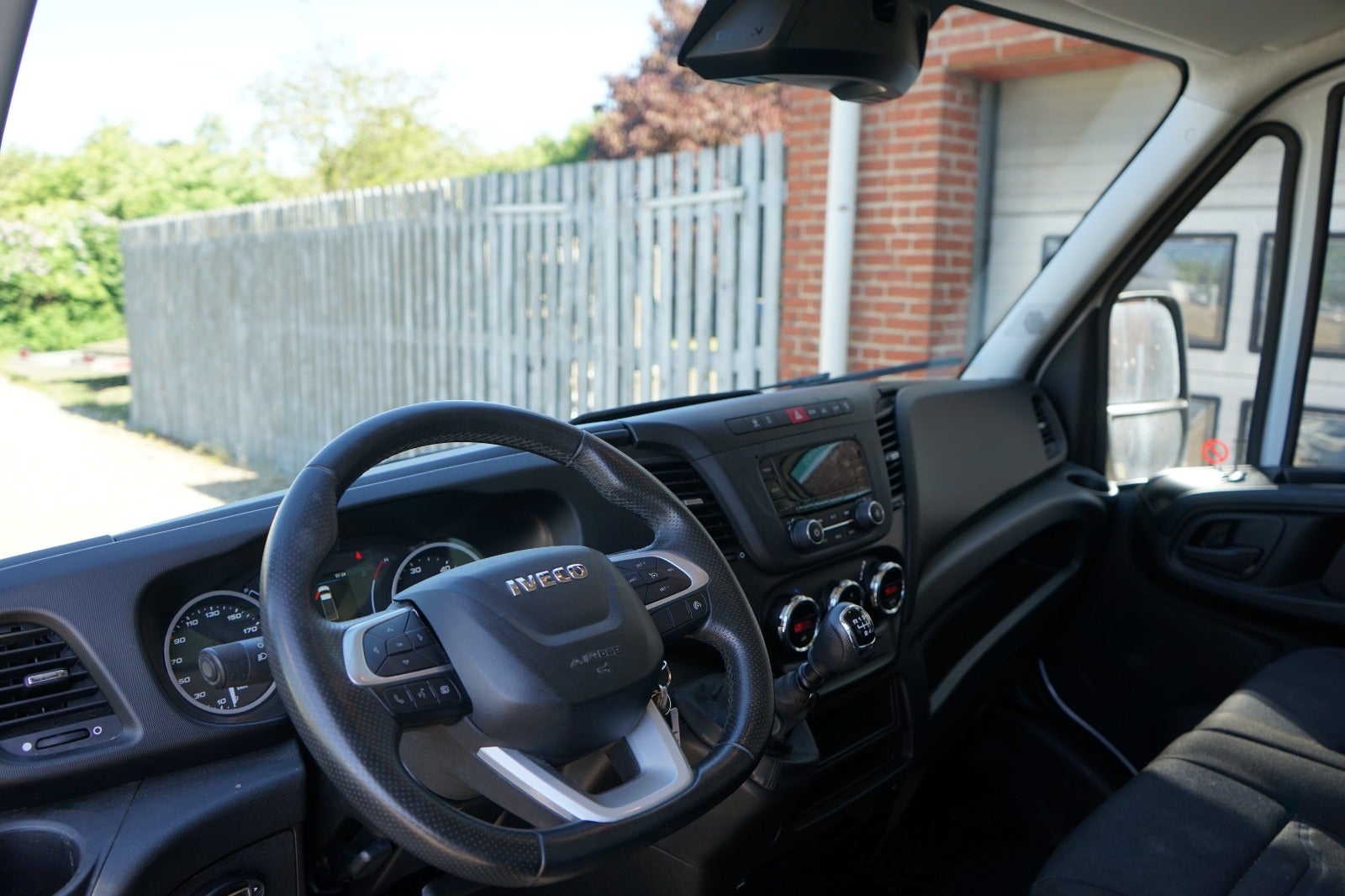 Billede af Iveco Daily 2,3 35S14 Alukasse m/lift