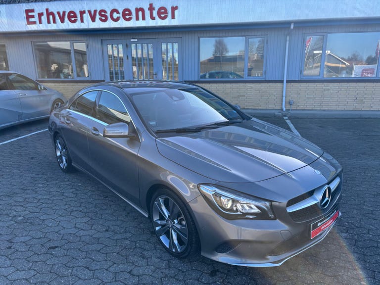 Mercedes CLA200 Coupé