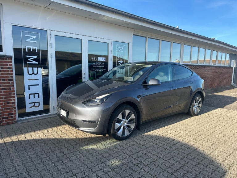 Tesla Model Y Long Range AWD