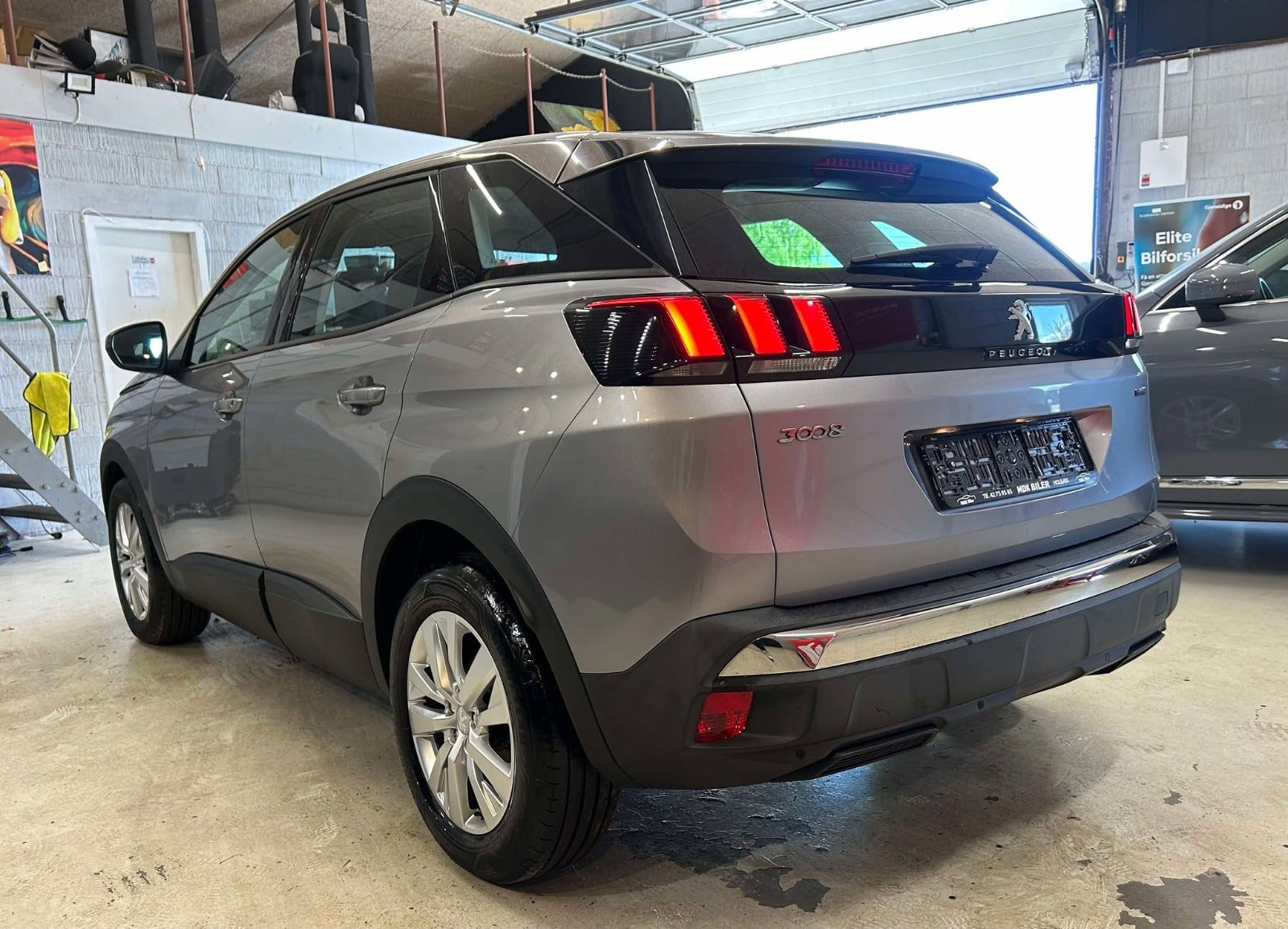 Billede af Peugeot 3008 1,2 e-THP 130 Active