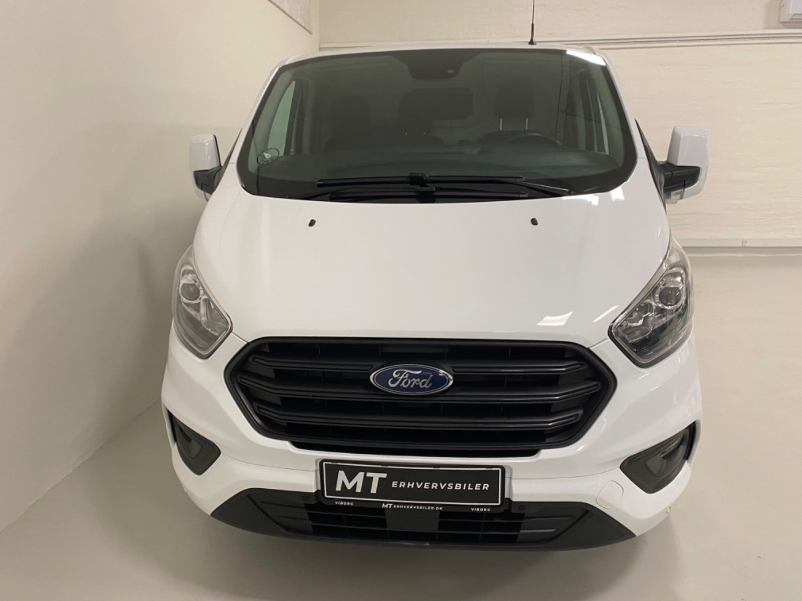 Billede af Ford Transit Custom 300L 2,0 TDCi 170 Trend