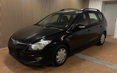 Hyundai i30 1,6 CRDi 90 Classic CW 5d