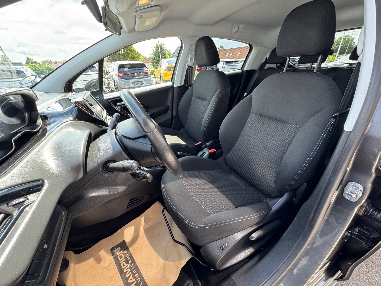 Billede af Peugeot 208 1,6 BlueHDi 100 Allure