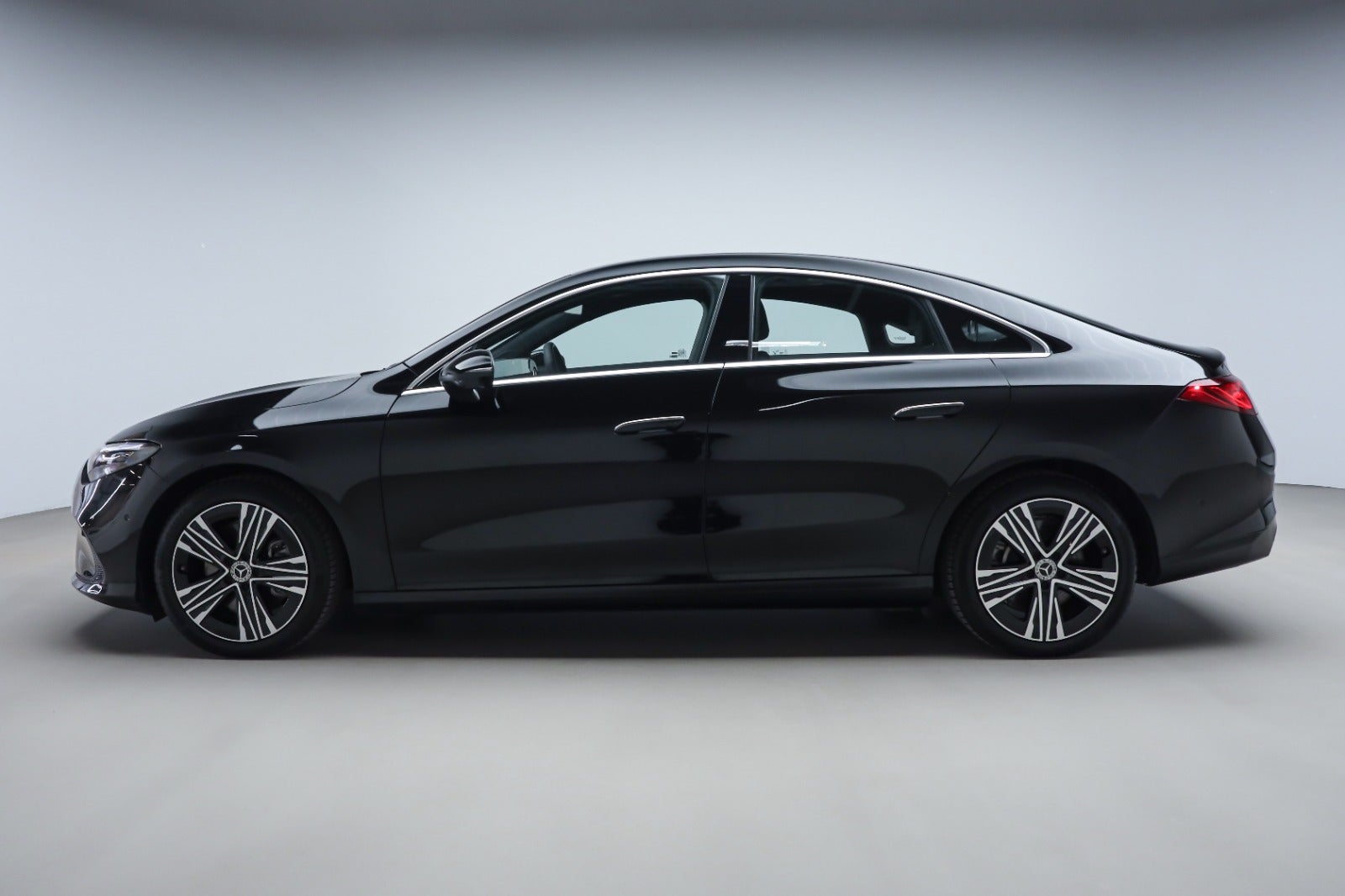 Mercedes-Benz CLA 250+ (6/8)