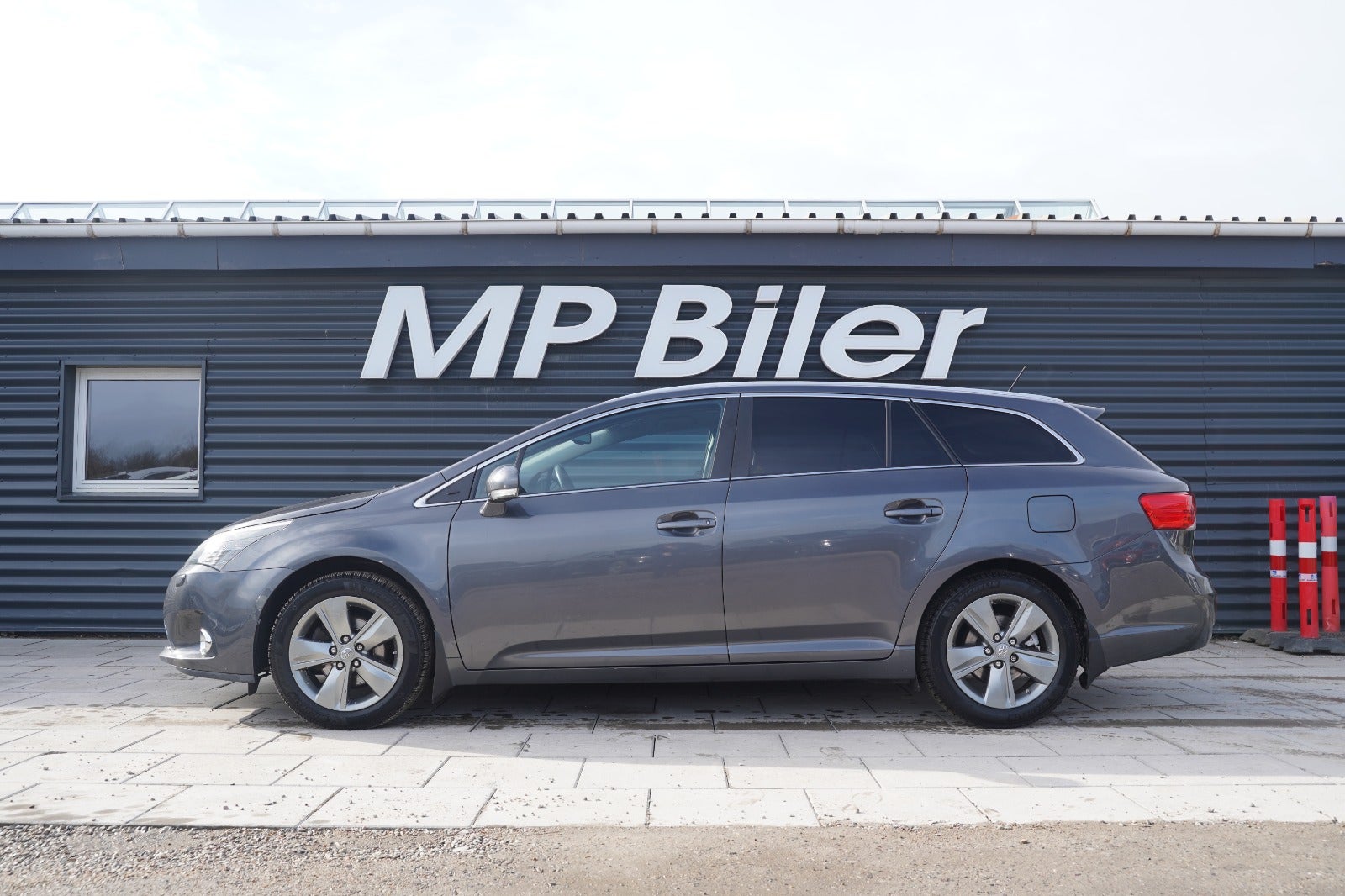 Billede af Toyota Avensis 2,0 VVT-i T3 stc. MDS