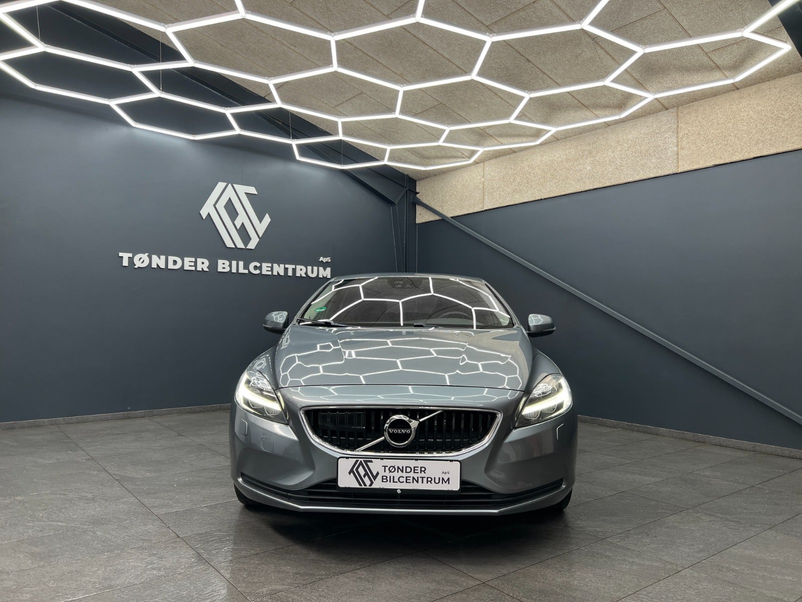 Volvo V40 2016