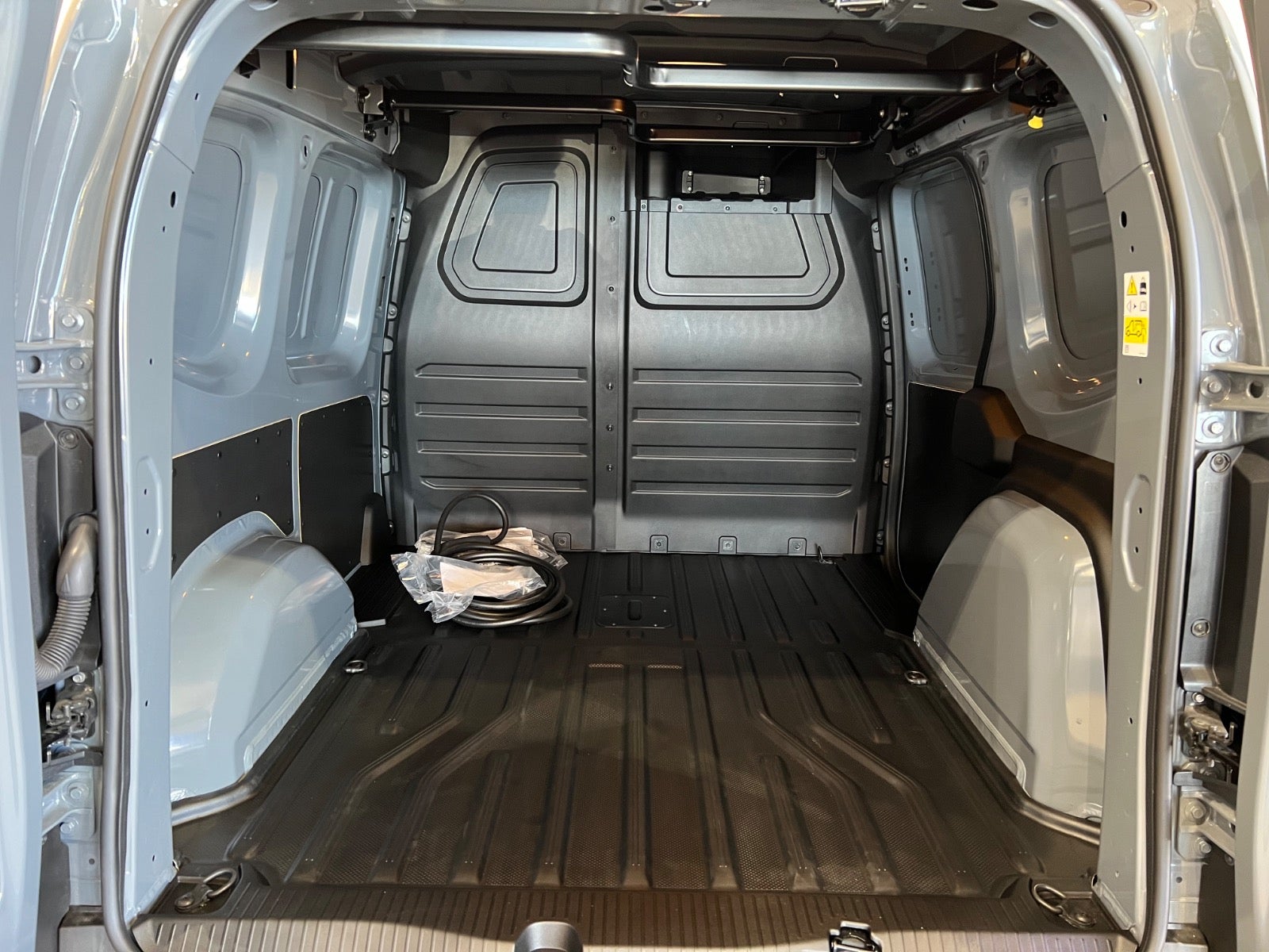 Renault Kangoo E-Tech L2 Van