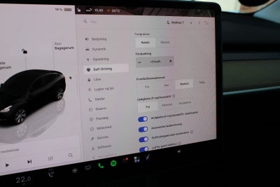 Tesla Model Y RWD