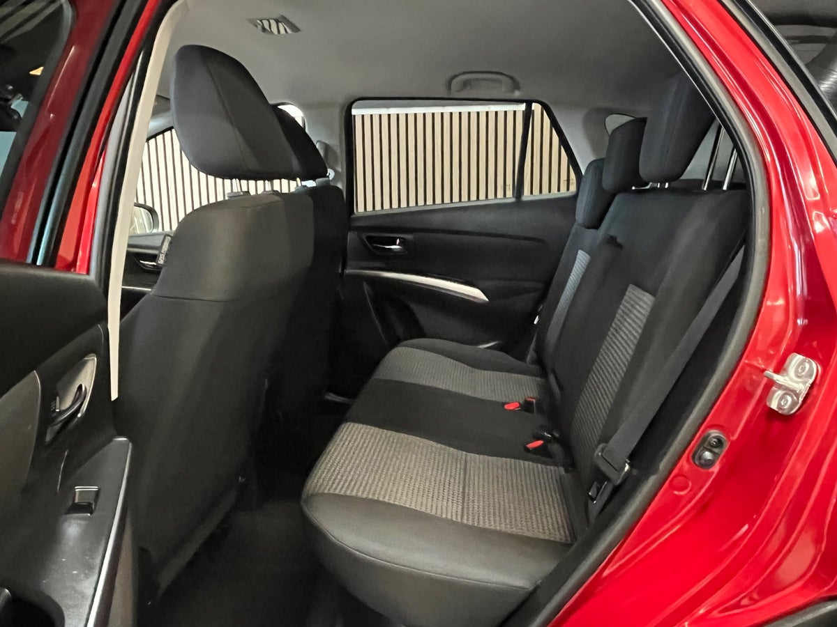 Suzuki S-Cross mHybrid Active