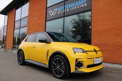 Renault 5 E-Tech 52 Iconic 5d