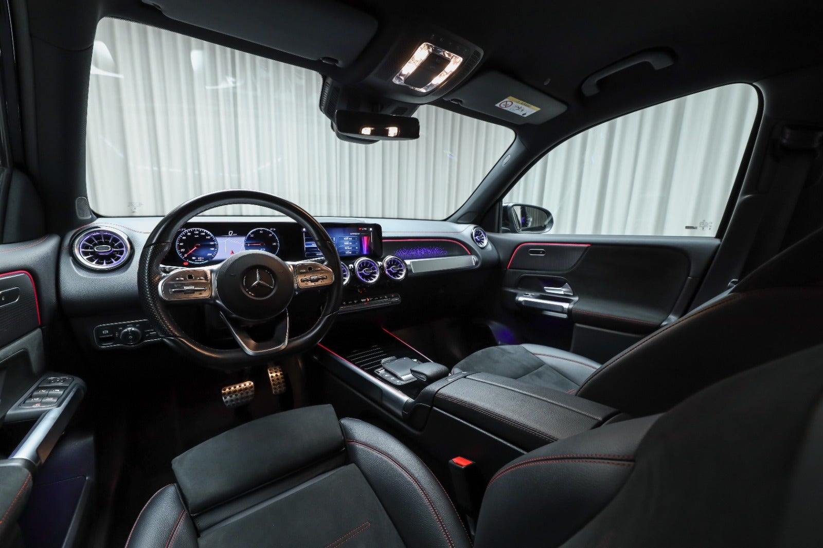 Mercedes-Benz EQB 250+ (4/8)