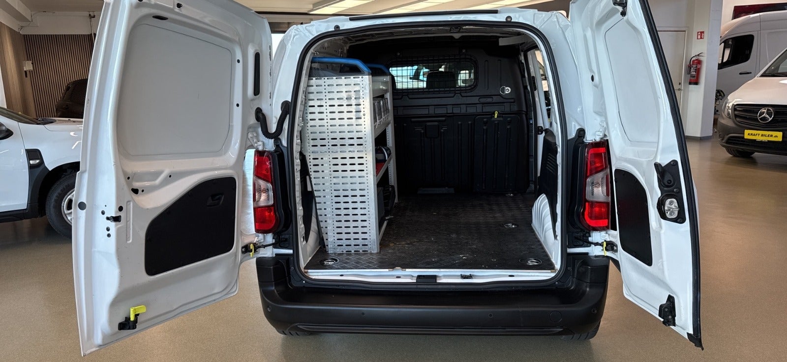 Billede af Peugeot Partner 1,5 BlueHDi 100 L1V1 Ultimate Van