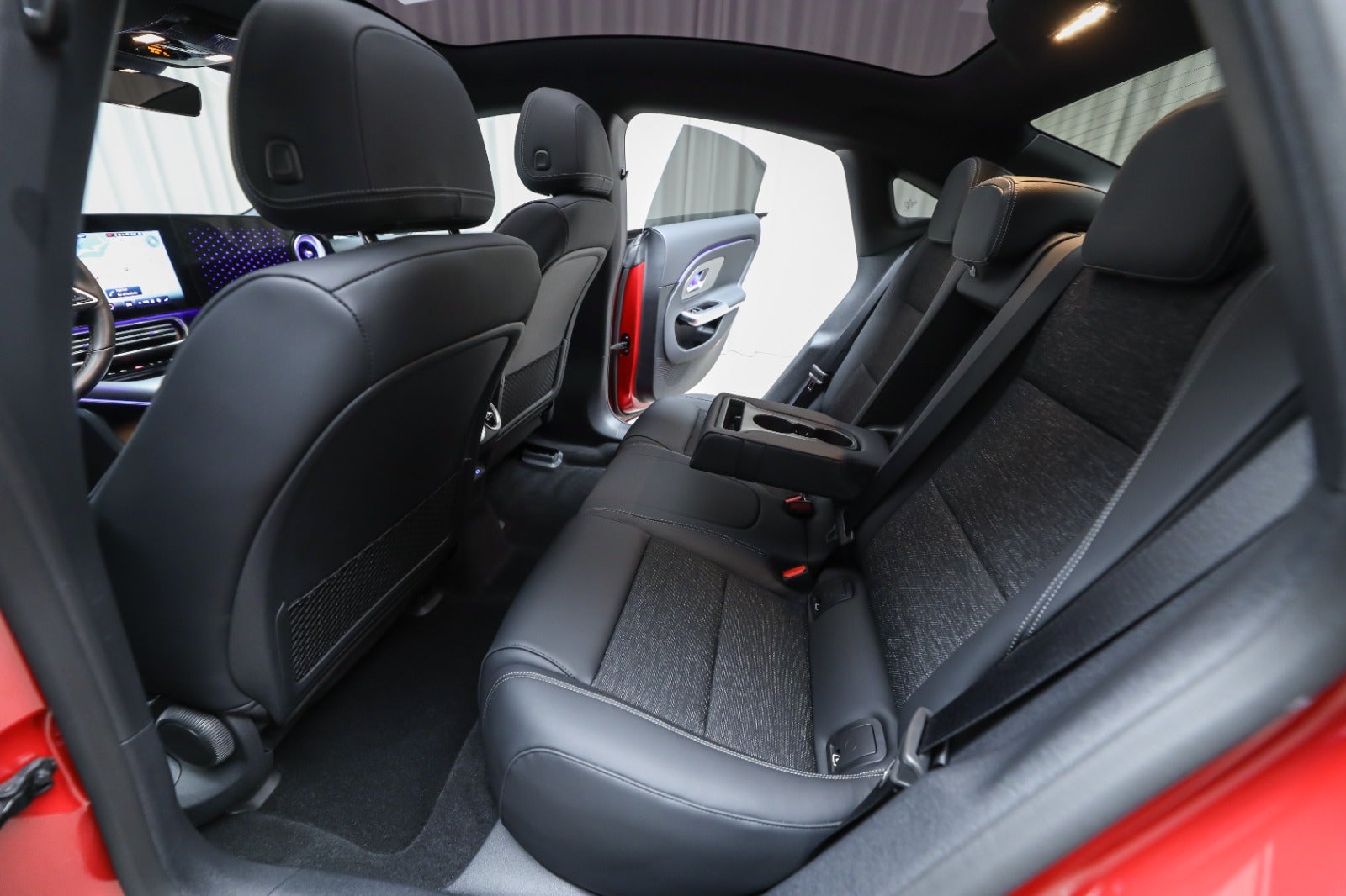 Mercedes-Benz CLA 350 (5/8)