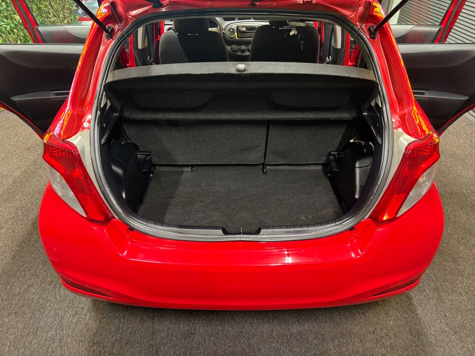 Billede af Toyota Yaris 1,0 VVT-i T1