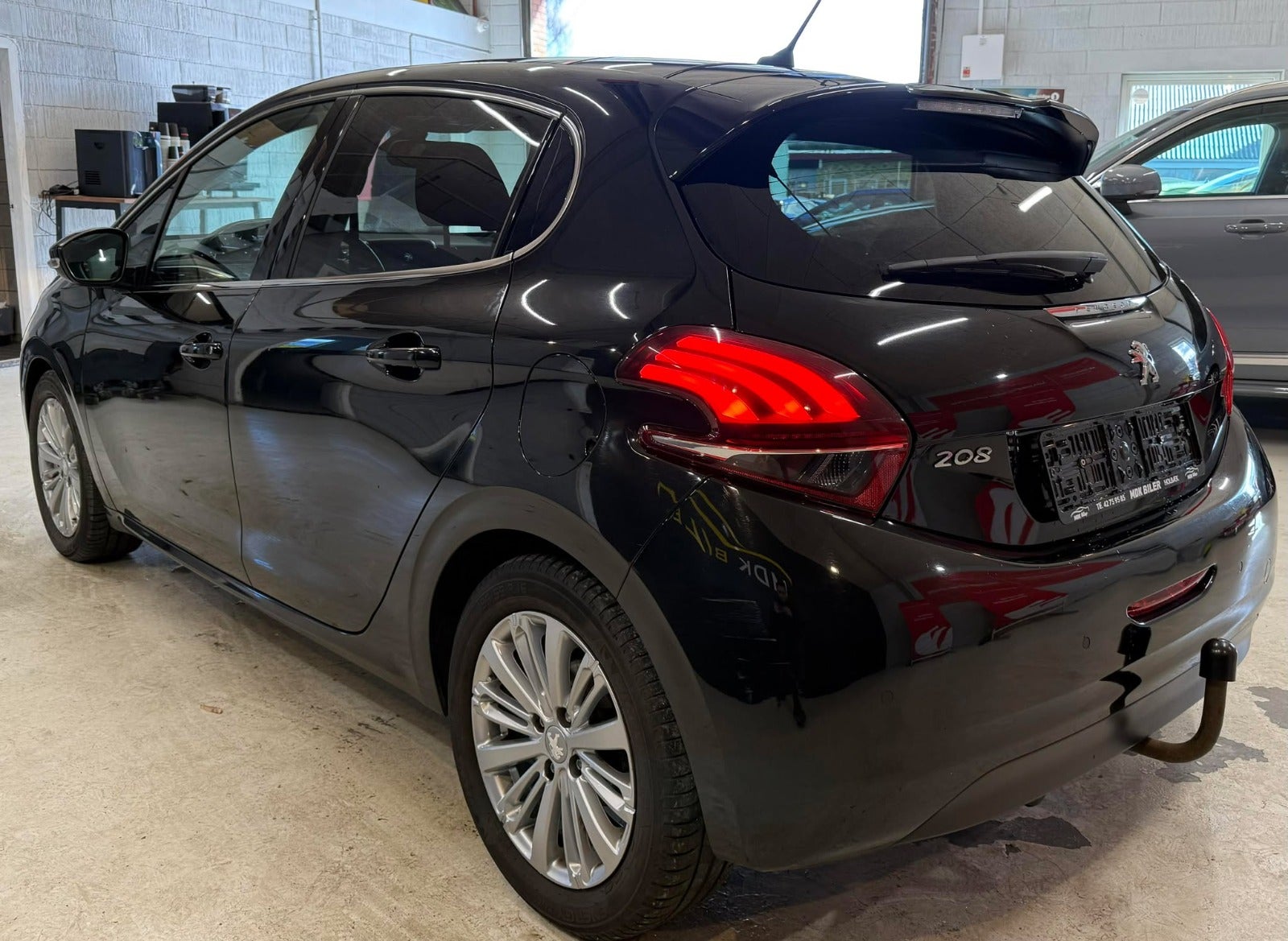 Billede af Peugeot 208 1,5 BlueHDi 100 Prestige Sky