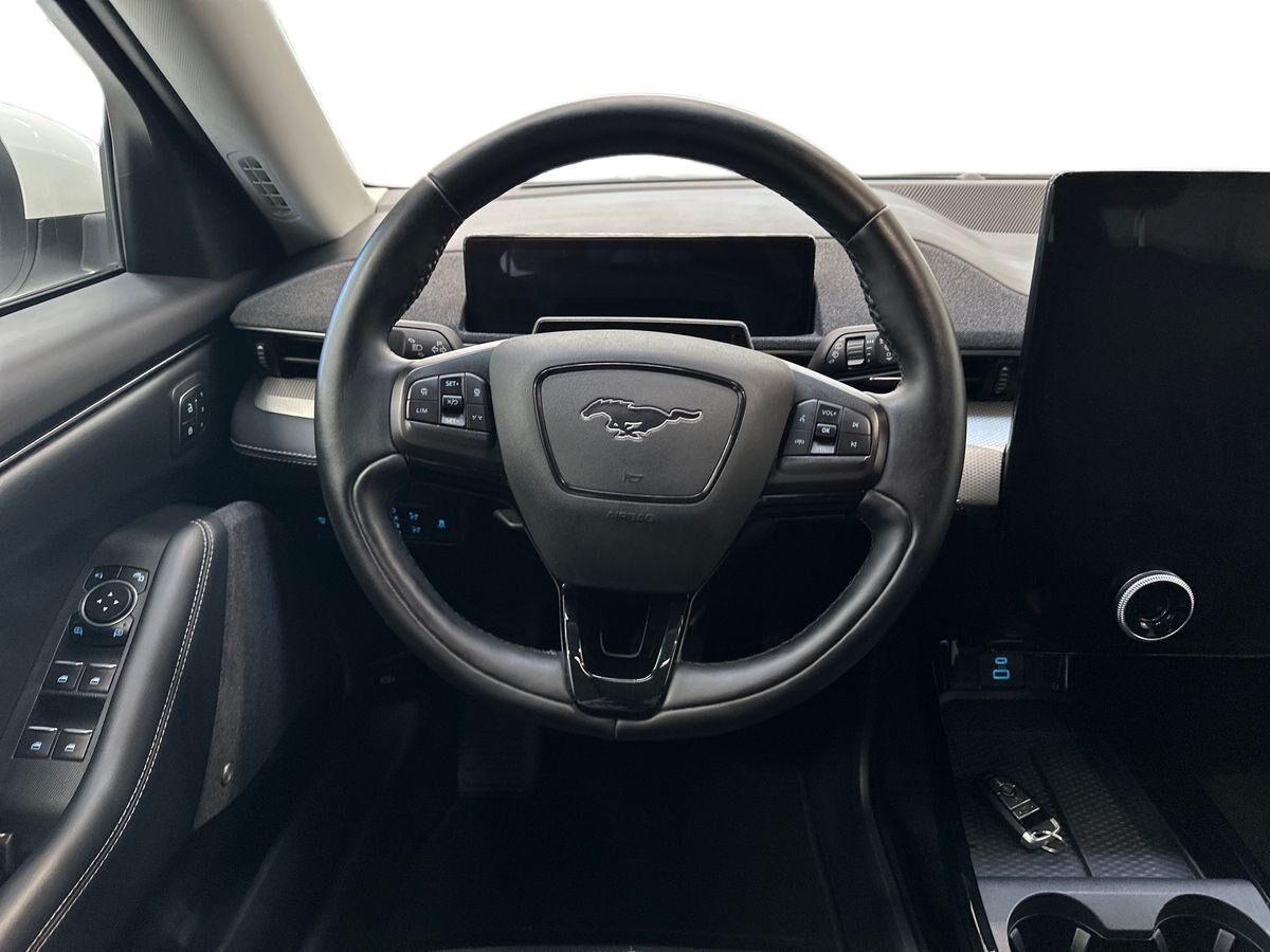 Ford Mustang Mach-E Standard Range billede 9