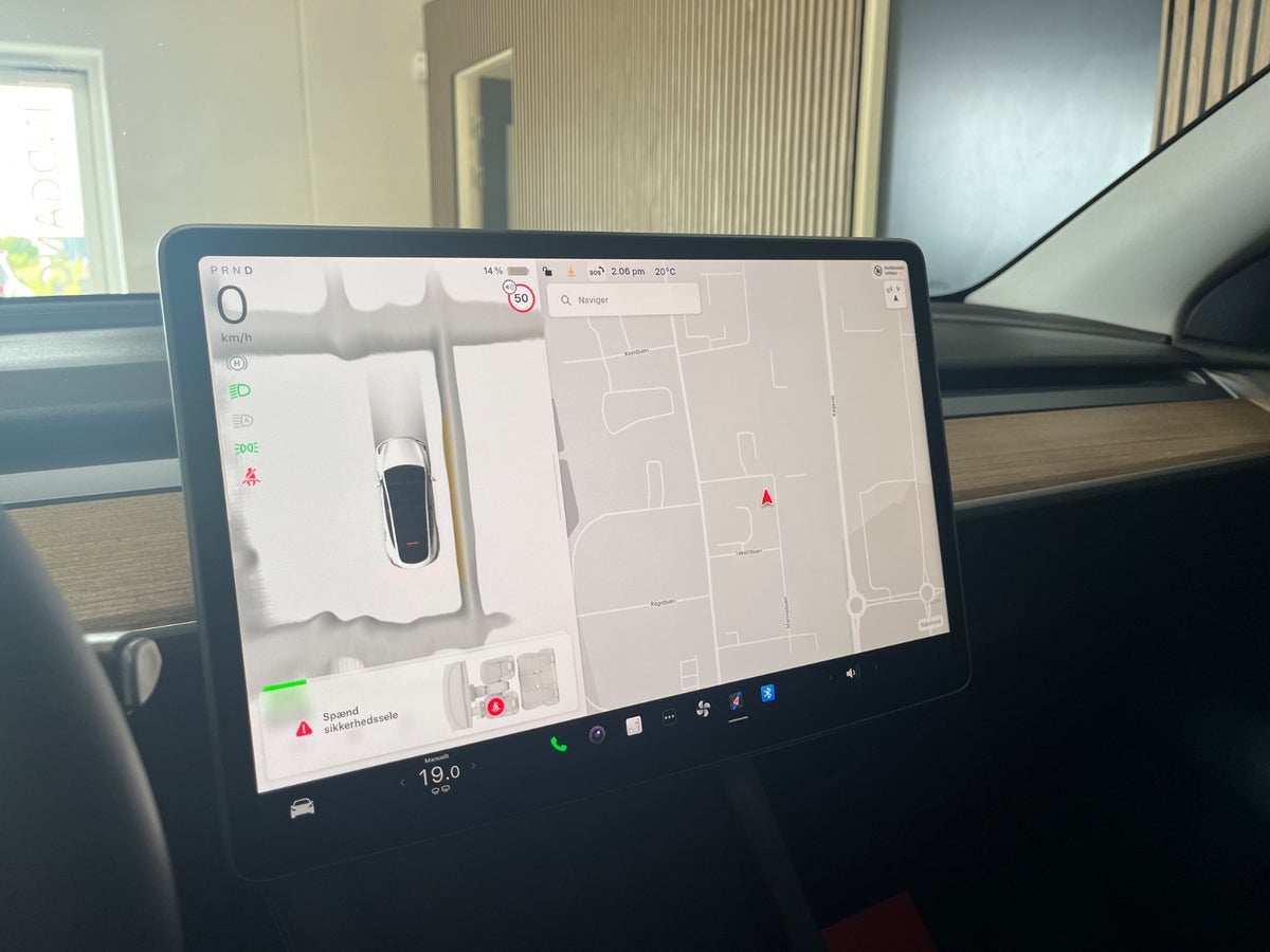 Tesla Model Y Long Range RWD