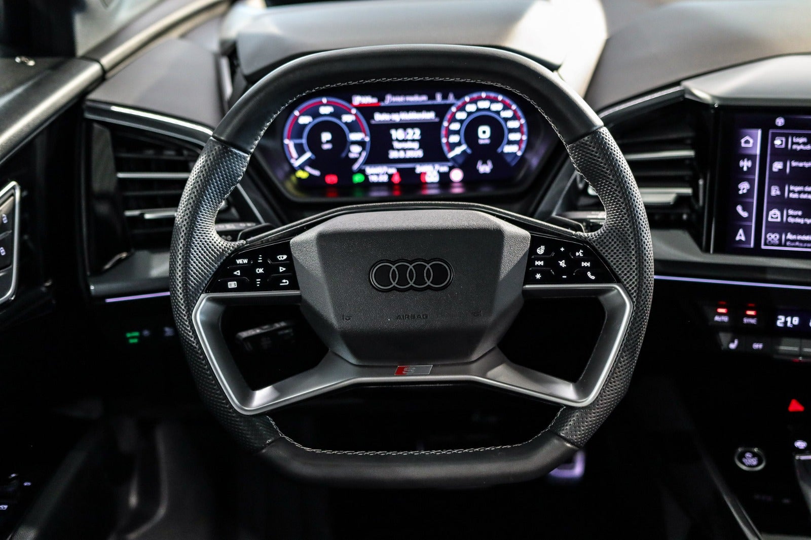 Billede af Audi Q4 e-tron 45 S-line