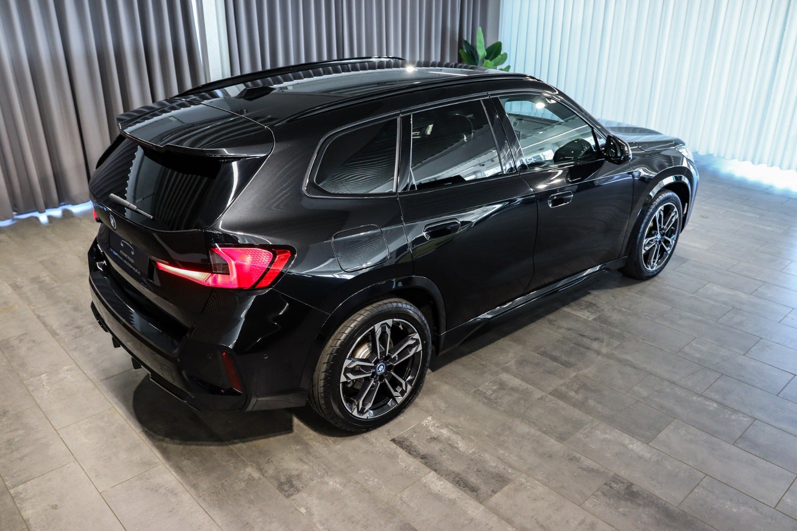 Billede af BMW iX1  xDrive30 M-Sport