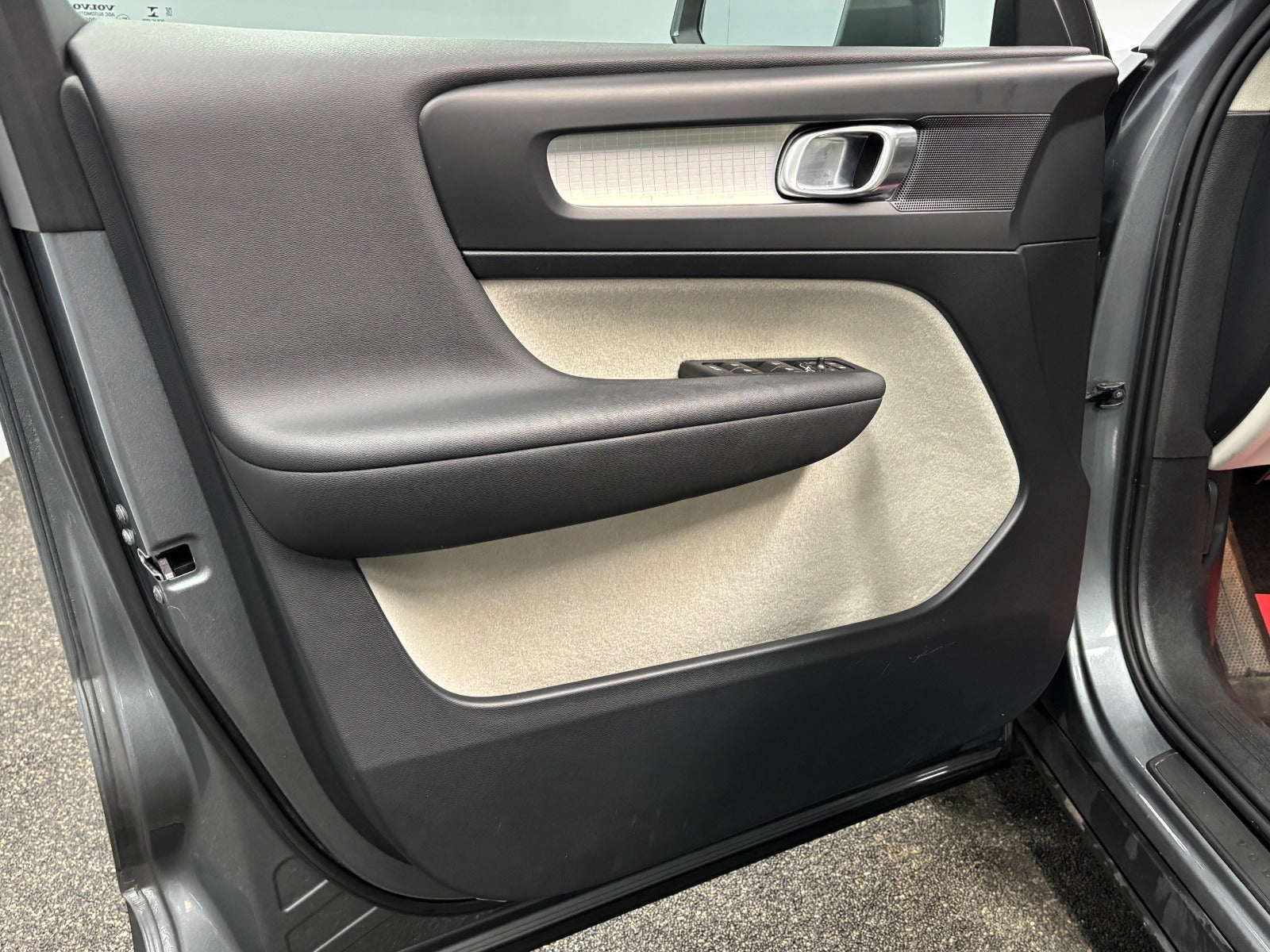 Billede af Volvo XC40 2,0 T4 190 Momentum aut.