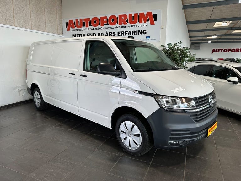 VW Transporter TDi 150 Kassevogn lang