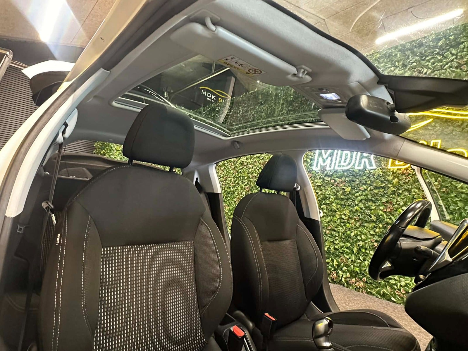 Billede af Peugeot 208 1,5 BlueHDi 100 Prestige Sky