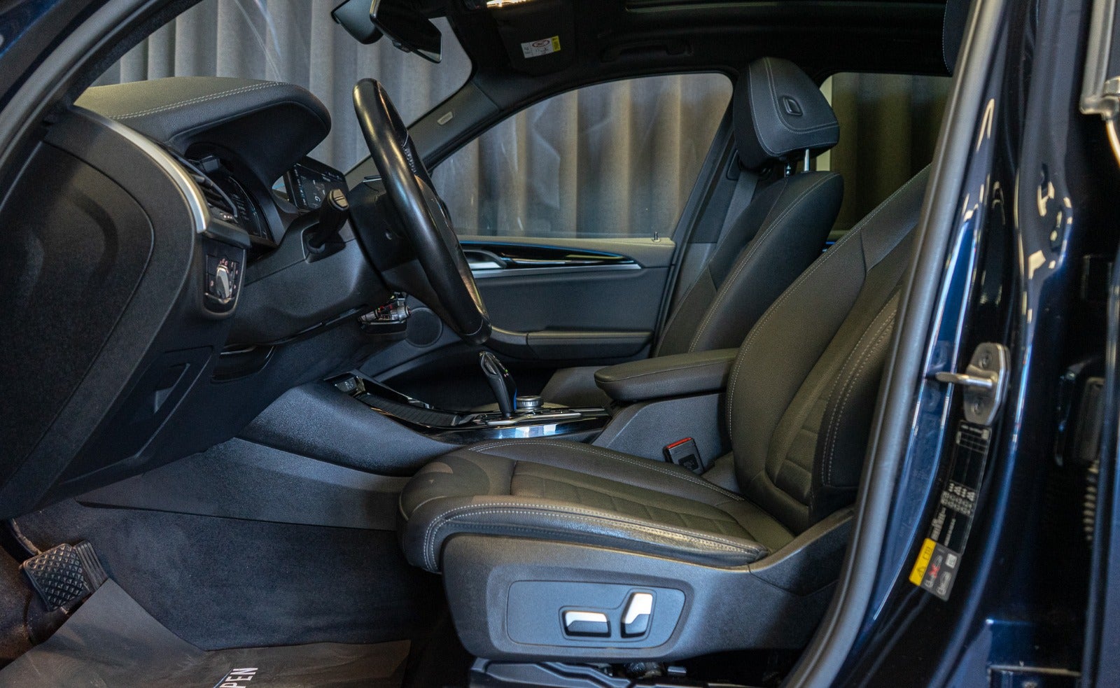 Billede af BMW iX3  Charged