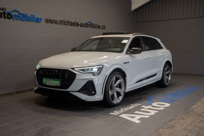 Audi e-tron S  quattro 5d