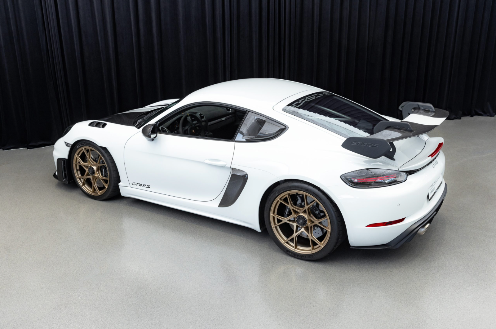 Gallery image 9 of 16