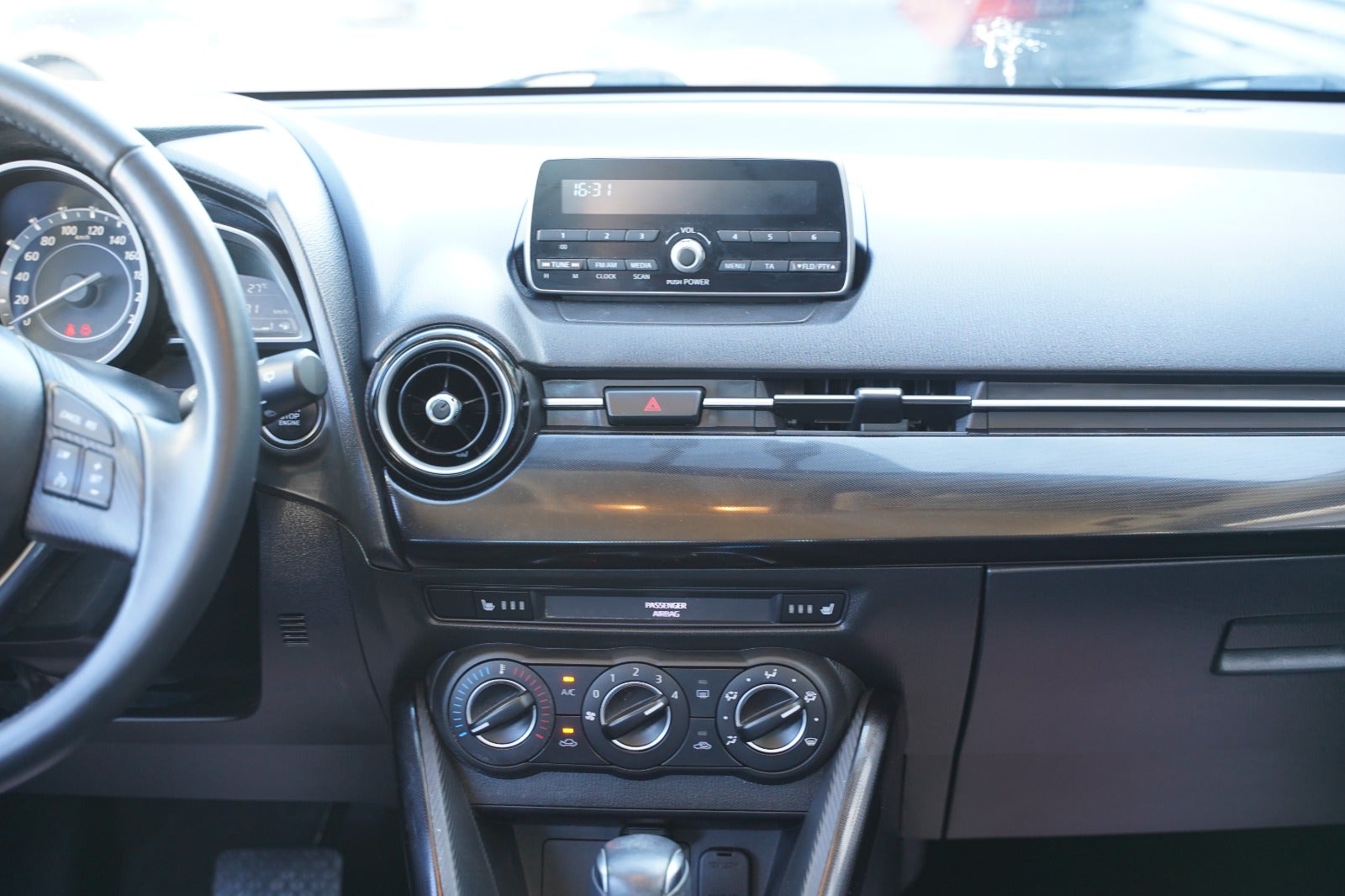 Billede af Mazda 2 1,5 SkyActiv-G 90 Vision aut.