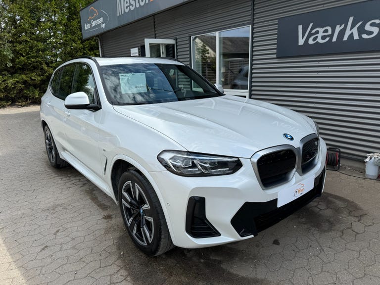 BMW iX3 Charged M-Sport