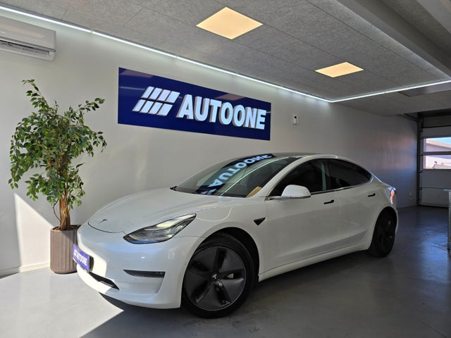 Tesla Model 3  Long Range AWD
