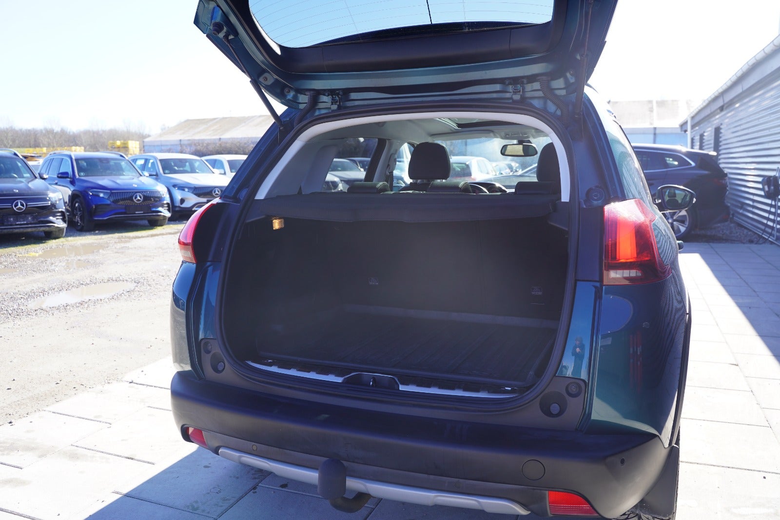 Billede af Peugeot 2008 1,6 BlueHDi 100 Allure Sky