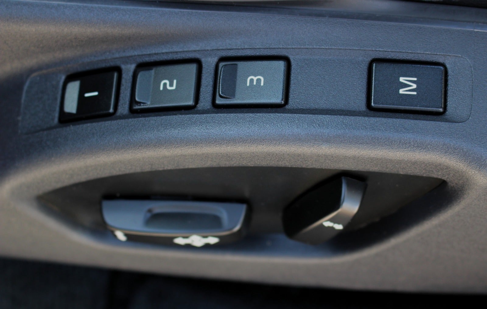 Volvo XC60 D4 181 Summum aut.