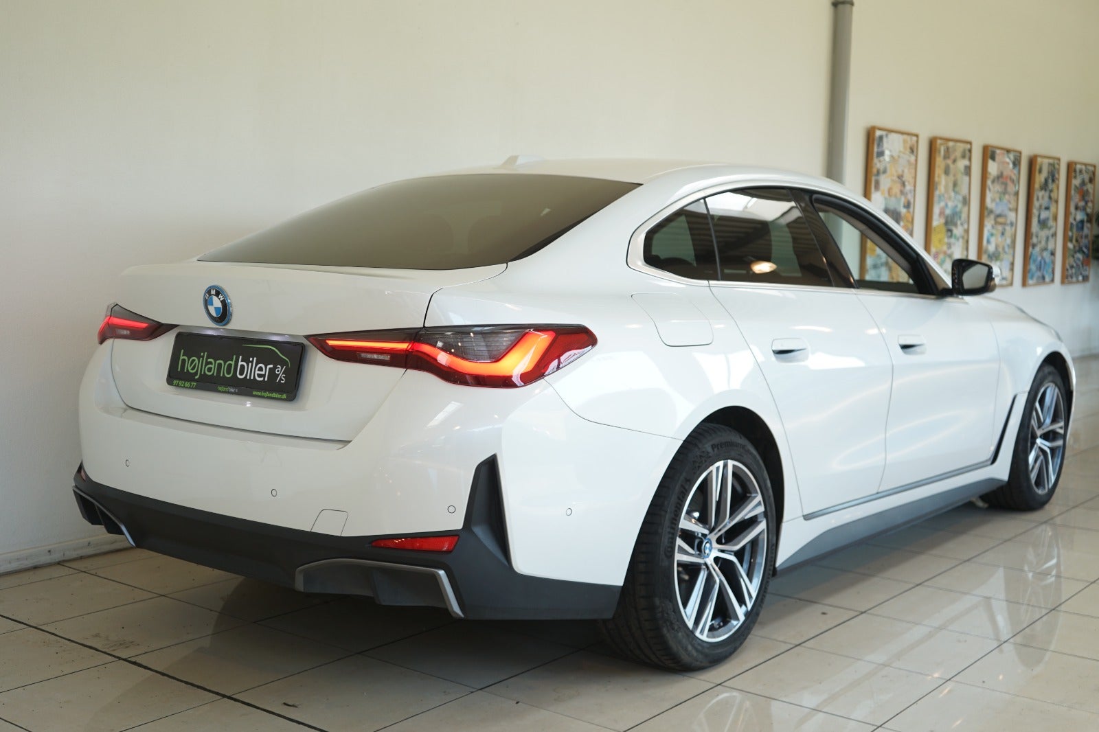 BMW i4