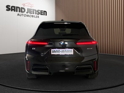 BMW iX xDrive45 M-Sport